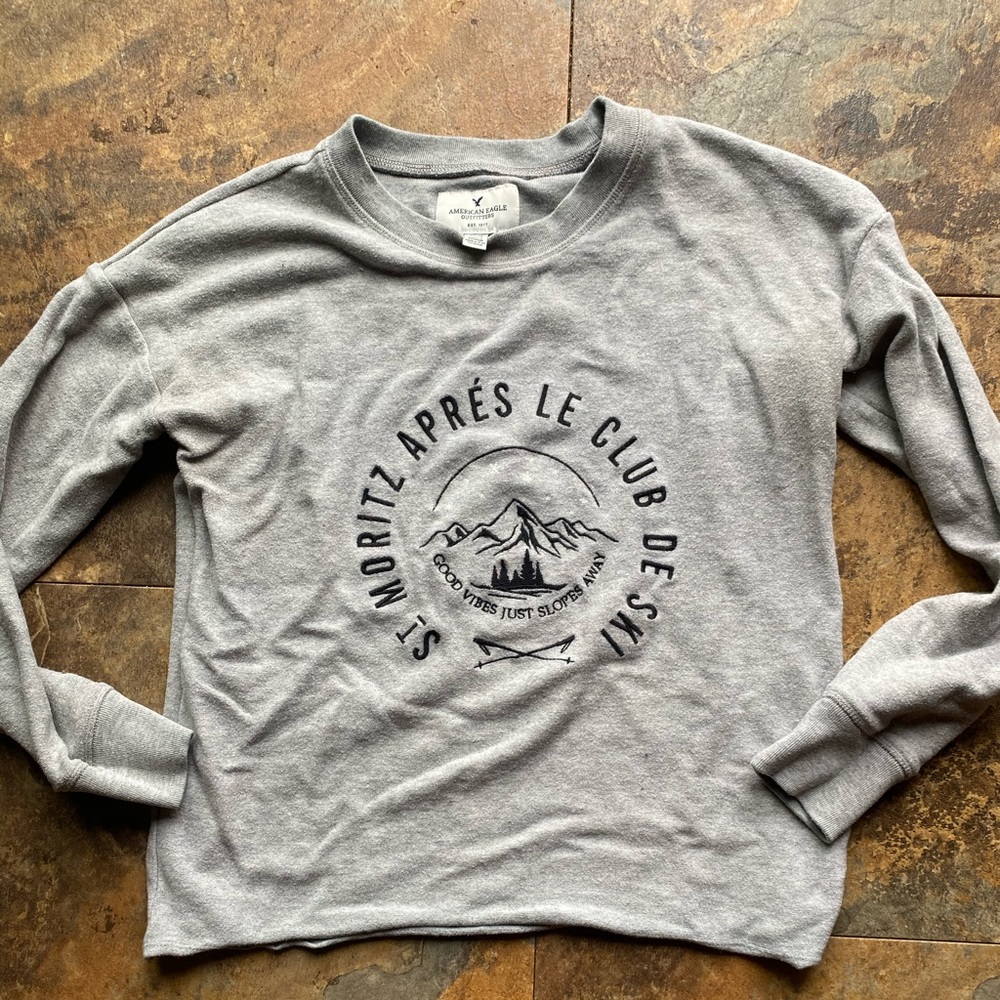 American Eagle ski club French fleece crop sweater